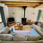 Grande Avec Piscine Privee, 4 Chambres, Jardin, Dordogne 別荘