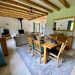 Grande Avec Piscine Privee, 4 Chambres, Jardin, Dordogne トレモラ