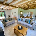 Grande Avec Piscine Privee, 4 Chambres, Jardin, Dordogne * トレモラ