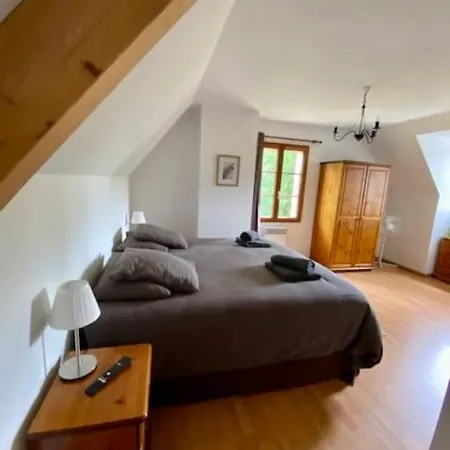 Grande Avec Piscine Privée, 4 Chambres, Jardin, Dordogne Trémolat