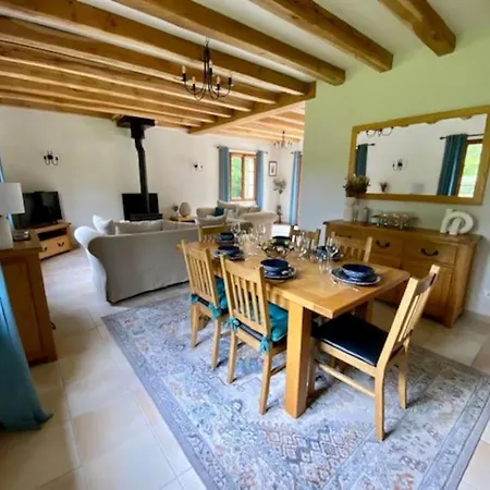 Grande Avec Piscine Privée, 4 Chambres, Jardin, Dordogne Trémolat