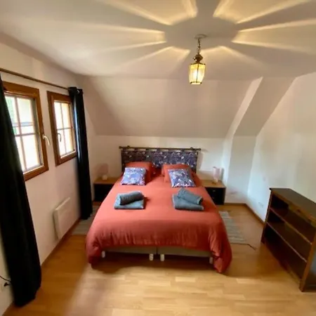 Grande Avec Piscine Privée, 4 Chambres, Jardin, Dordogne Trémolat